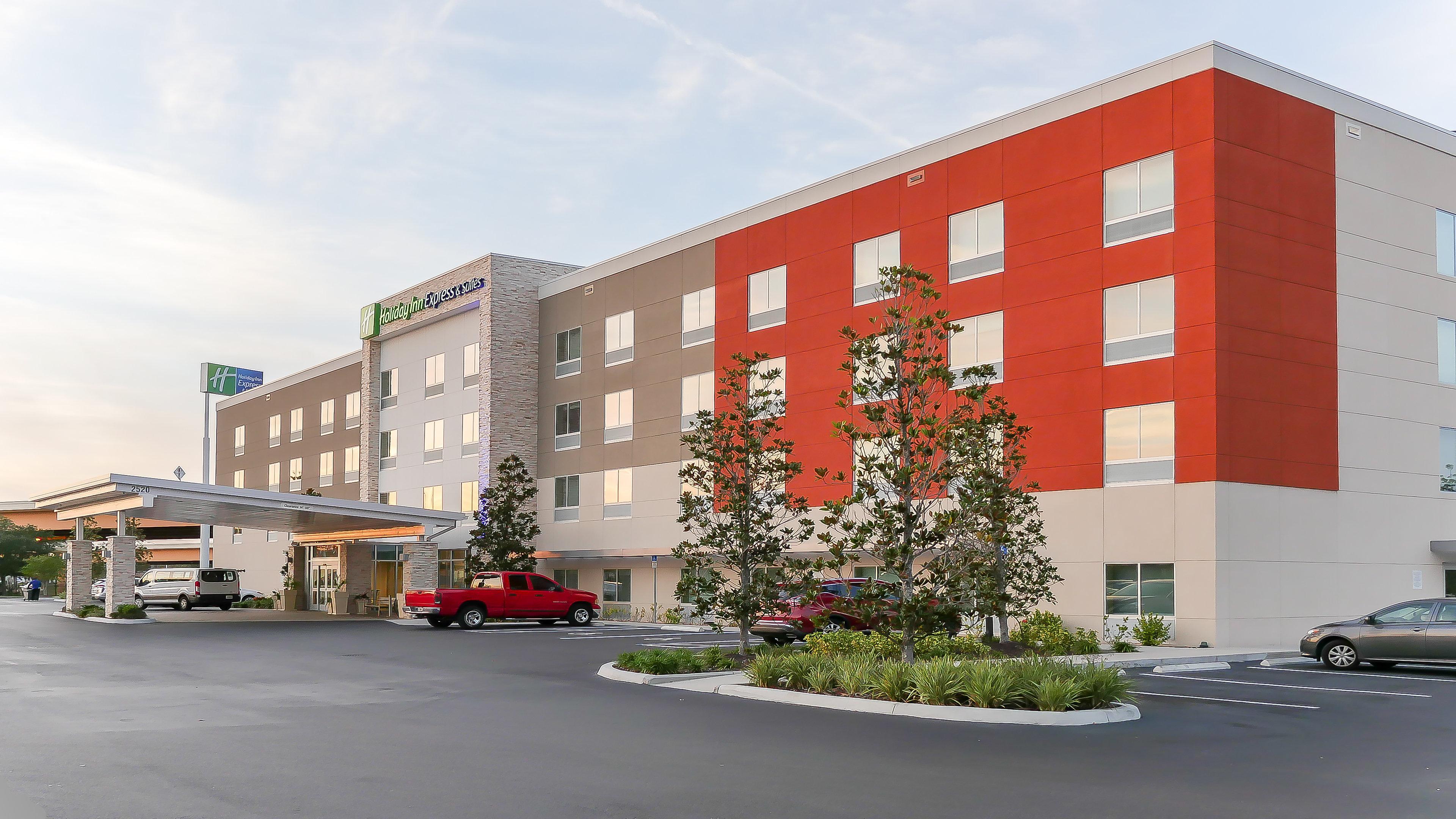 Holiday Inn Express & Suites - Tampa East - Ybor City By Ihg Kültér fotó